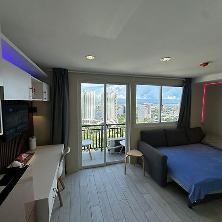 Modern & Comfy Studio - Steps From Ayala Mall, Cebu City Экстерьер фото