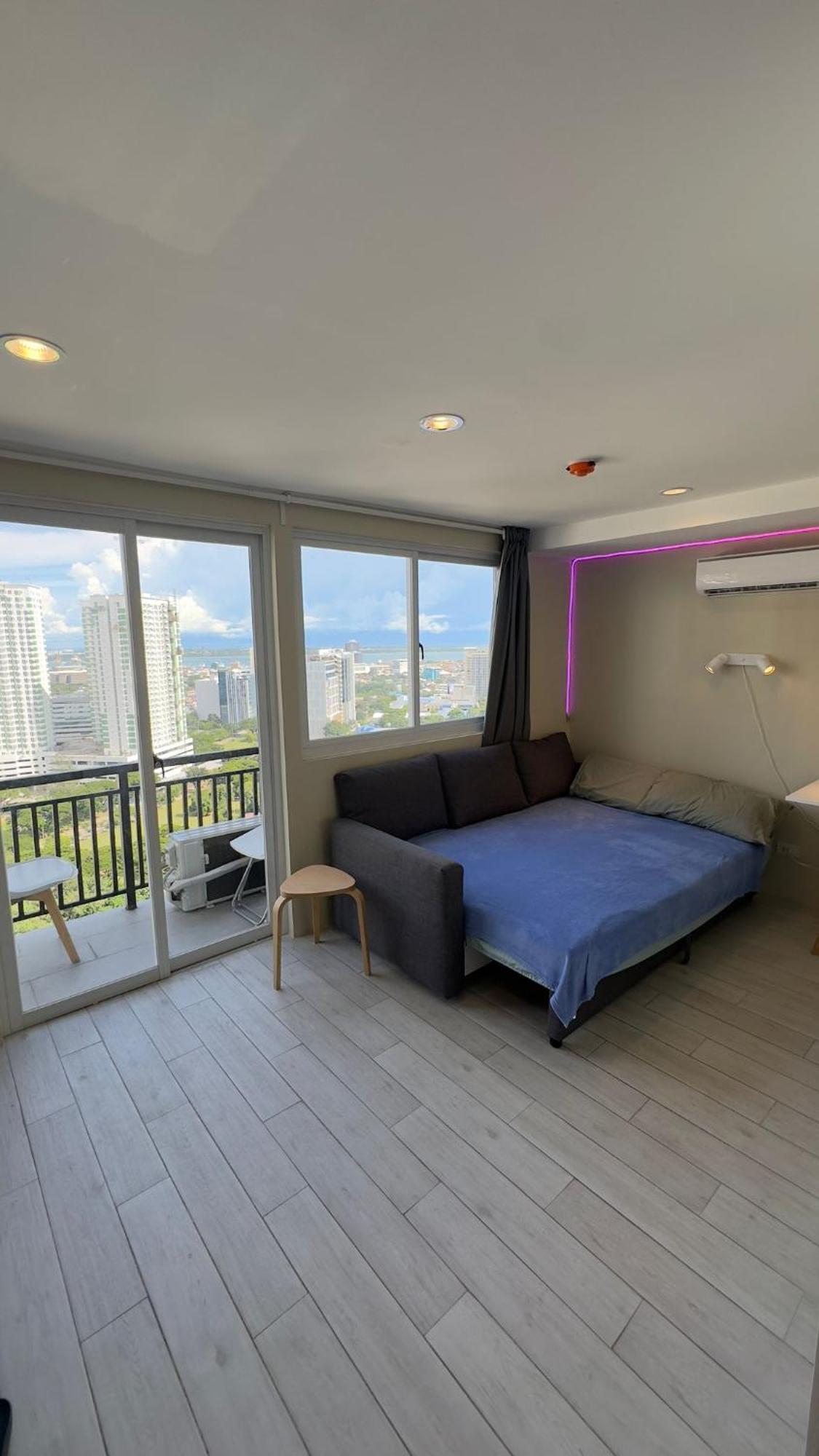 Modern & Comfy Studio - Steps From Ayala Mall, Cebu City Экстерьер фото